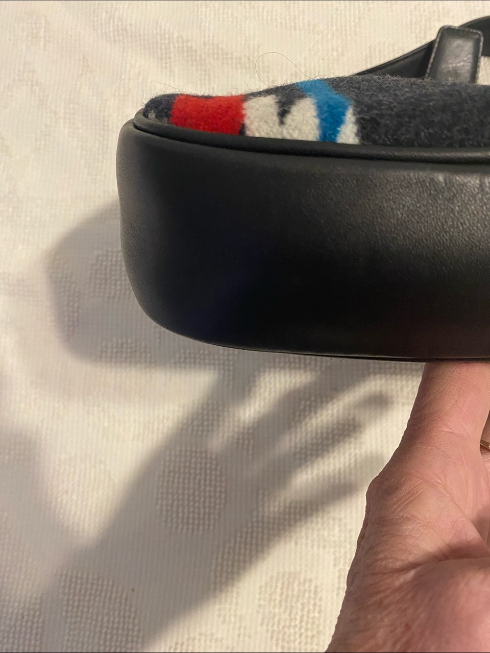 Pendleton Aztec Shoulder Bag in Black, Red & Blue, new no tags - Picture 9 of 11